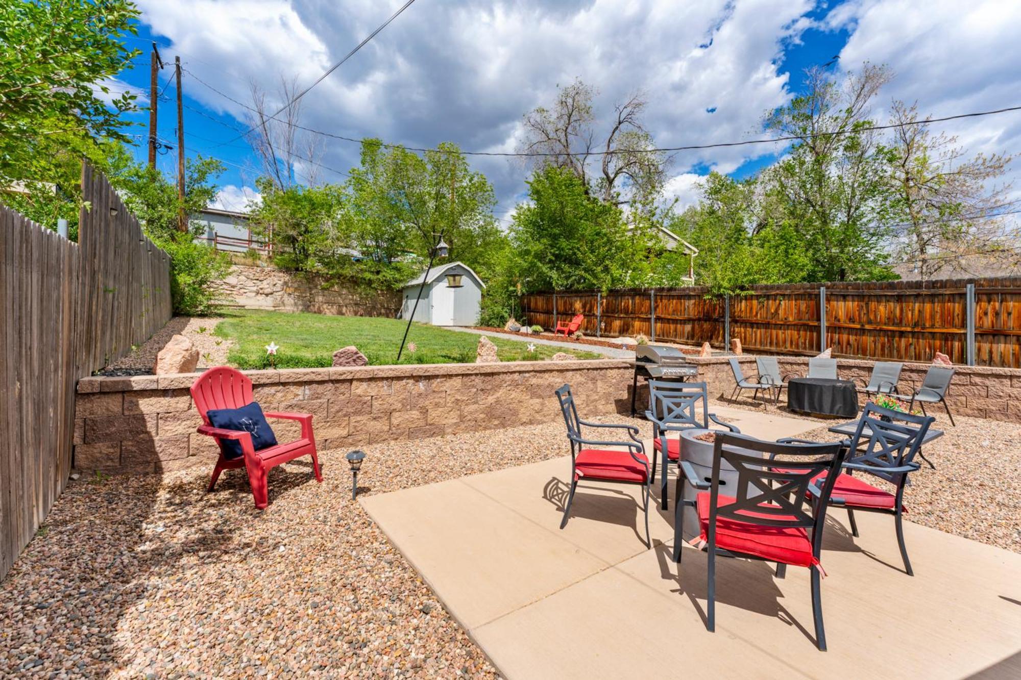 3 Bedroom *Downtown* With Firepit Colorado Springs Exterior foto